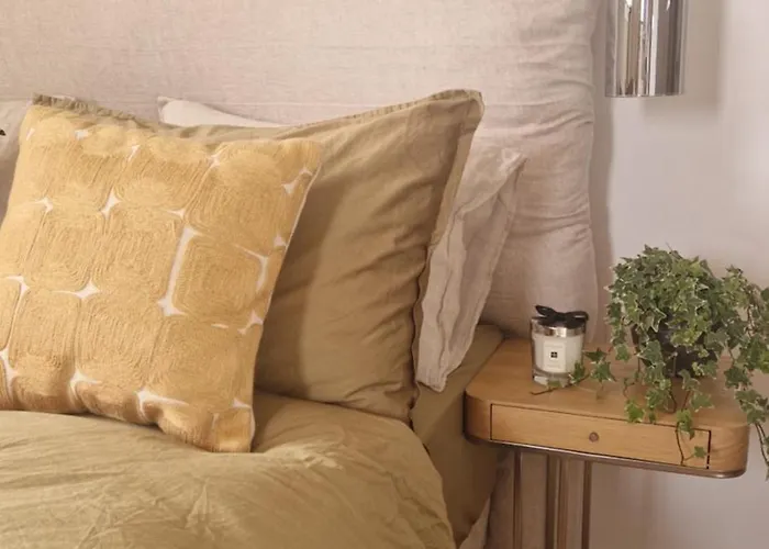 Luxe - New - Centre - 100m2 - Full Clim - 3bdr - 3bthr - 3wc - Pkg * 格里莫